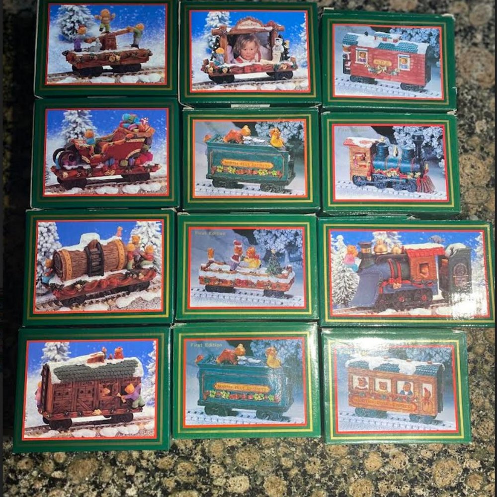 Vintage Collection North Pole Express Mini Teddy Train Set 1995